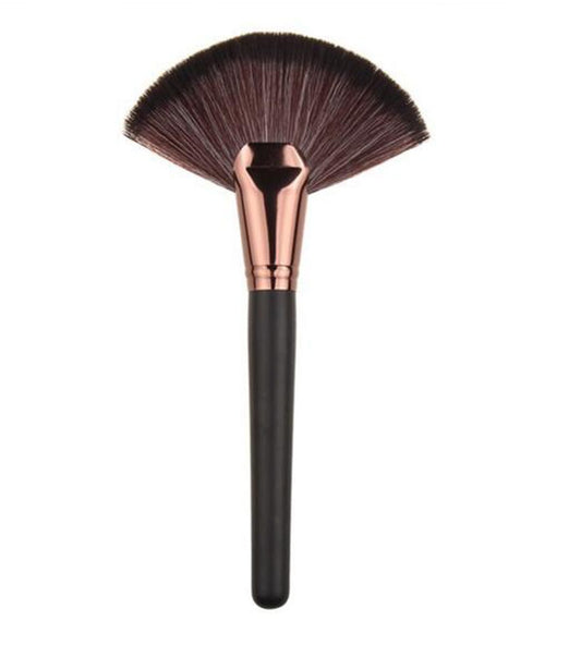 Glowii Large Rose-Gold Fan Brush